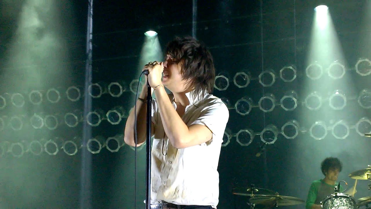 Automatic Stop - The Strokes - Front row capitol theater 2014