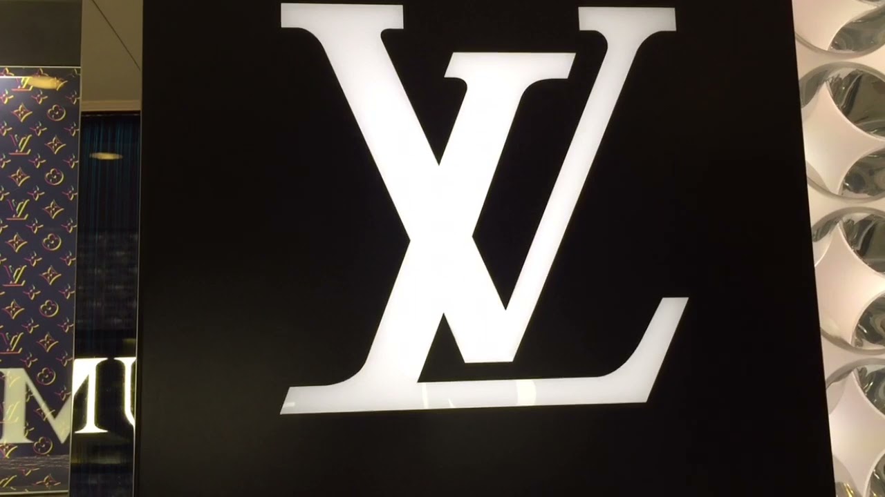 2021 SUMMER COLLECTION OF LOUIS VUITTON ,HONG KONG.