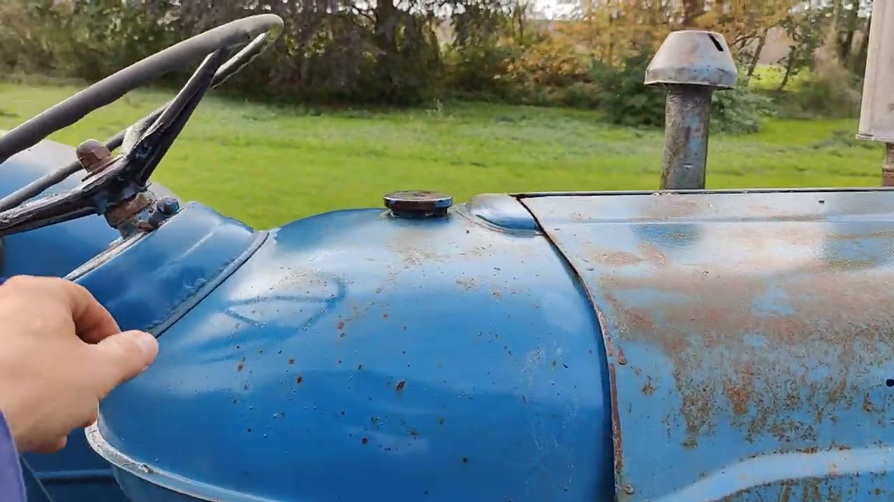 Fordson Super Major w. crane