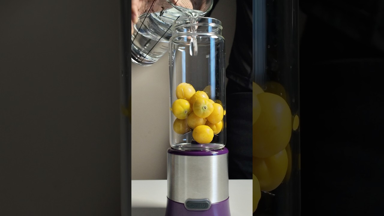 Blender Golden Berry Smoothie #satisfying #recipe #smoothie #shorts #blender#homemade #goldenberry