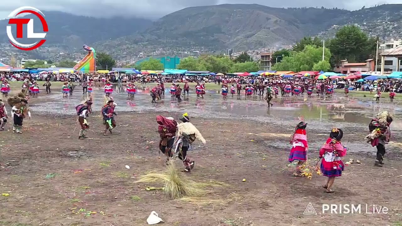 🎈🪈🎸Carnaval rural ayacuchano 2026🎉En el estadio Mariscal Cáceres de Ayacucho 🎊Qapaq Pukllay Mama🎸🪈