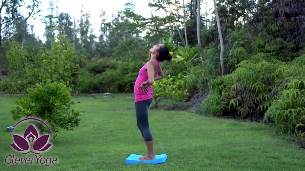 How To Use The Clever Yoga Balance Pad For Doing Yoga Poses | Clever Yoga