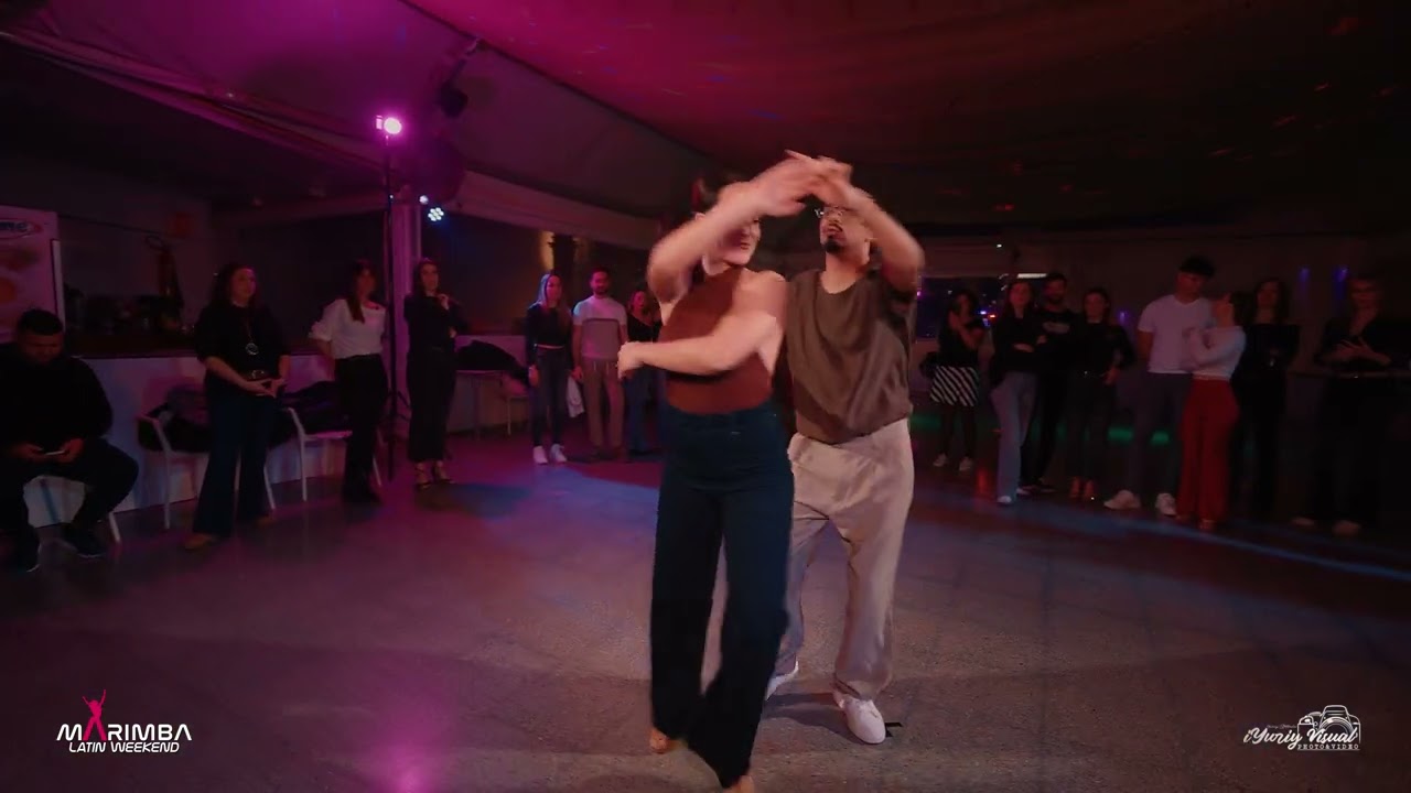 Victor & Laura / Nic N'Taya - Solo Tú