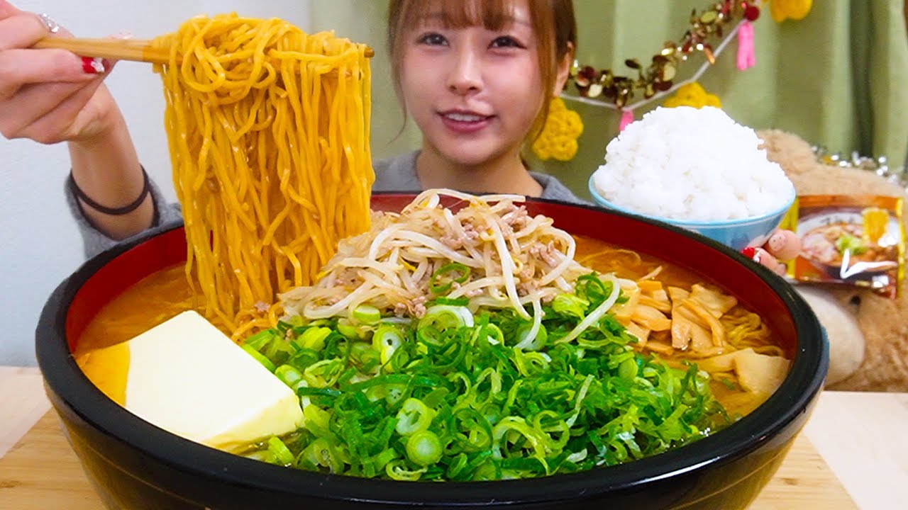 すみれの味噌ラーメン8人前【大食い】