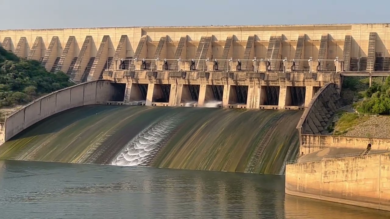 World biggest 16 lac cusecs spillways waiting for high inflow while in lean winter season 