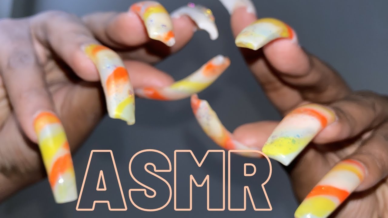 ASMR GUM CHEWING & LONG NAIL TAPPING SOUNDS (NIKITA DRAGUN STYLE)
