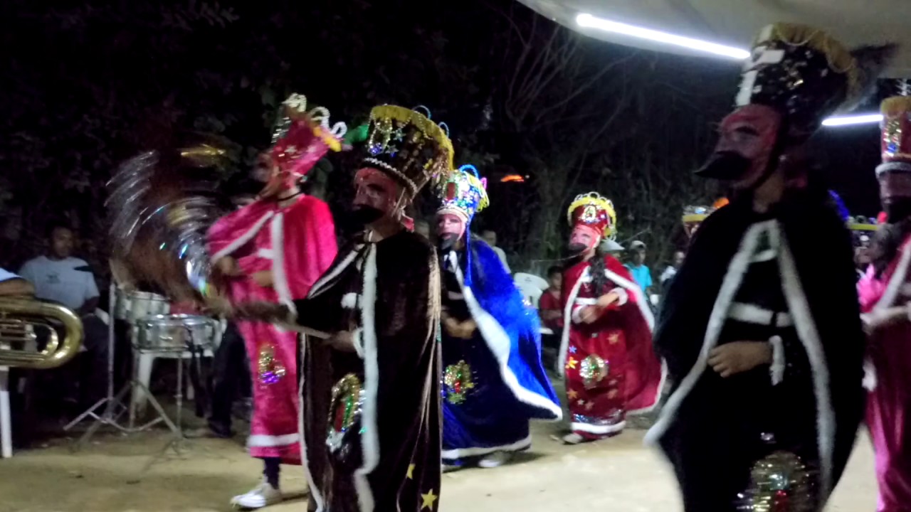 Baile de las chinelas en casa 🏡 del mayordomo