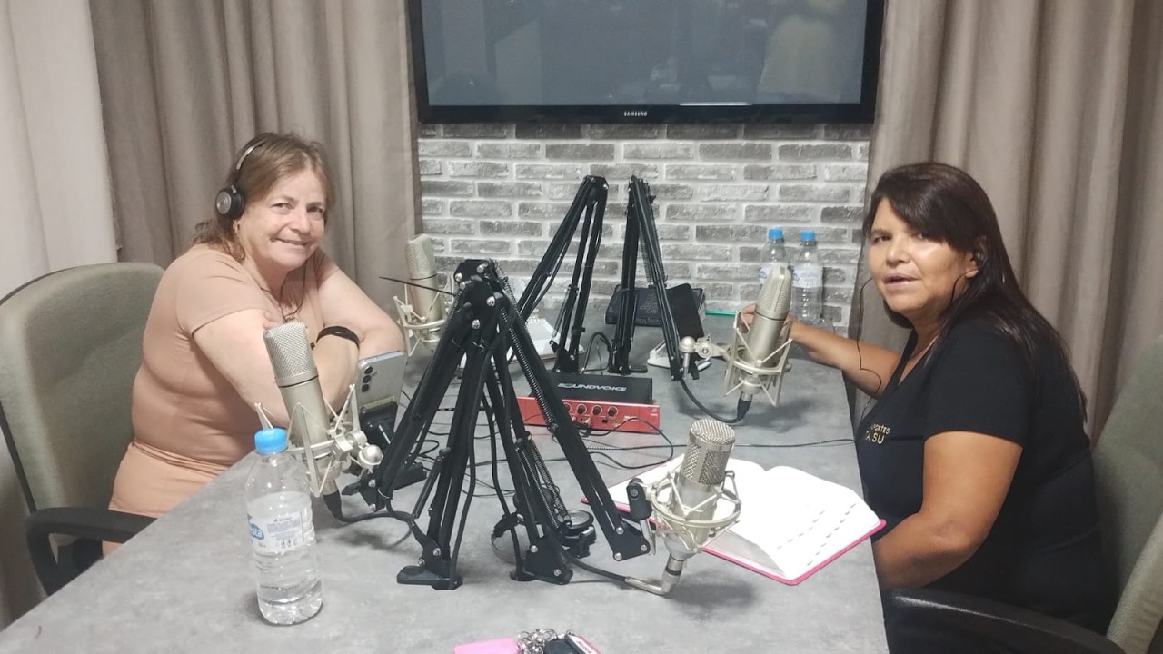MULHERES VOLTANDO A ESSÉNCIA  (Pra Nilse Ira Susana )