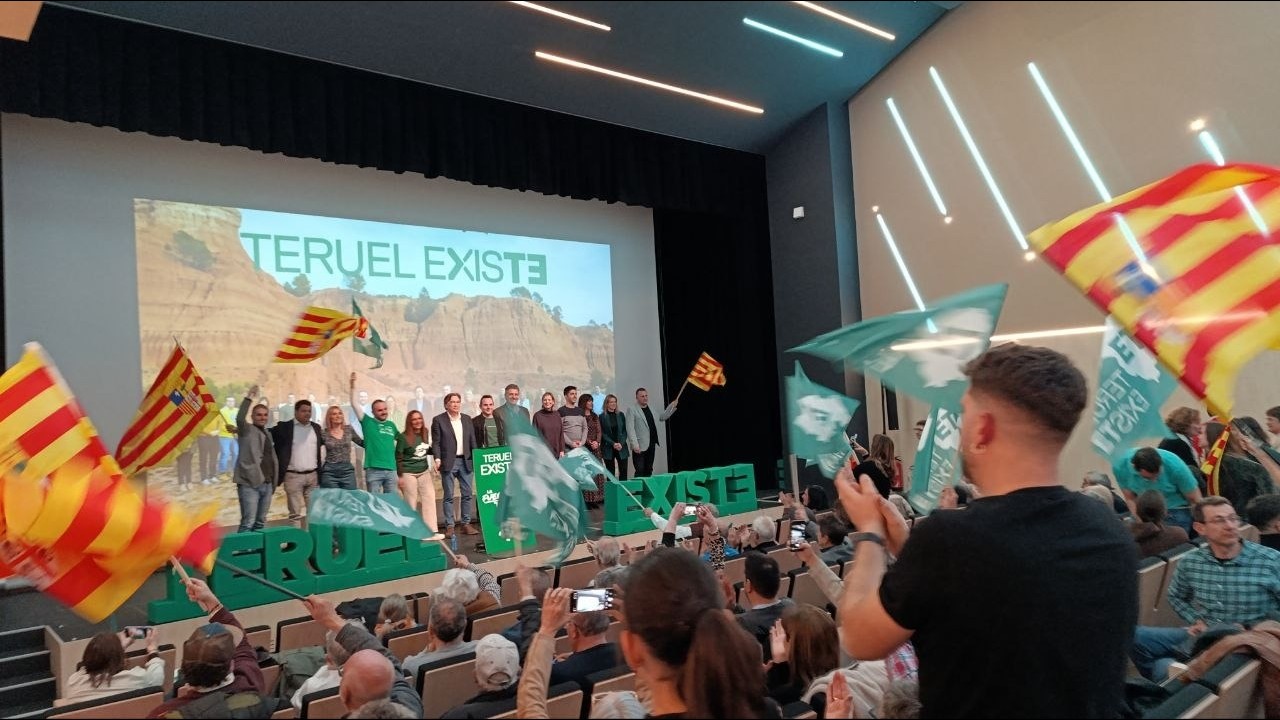 Acto final de campa&ntilde;a 8F de Teruel Existe, acompa&ntilde;ados de Arag&oacute;n Existe y &iexcl;Soria YA!