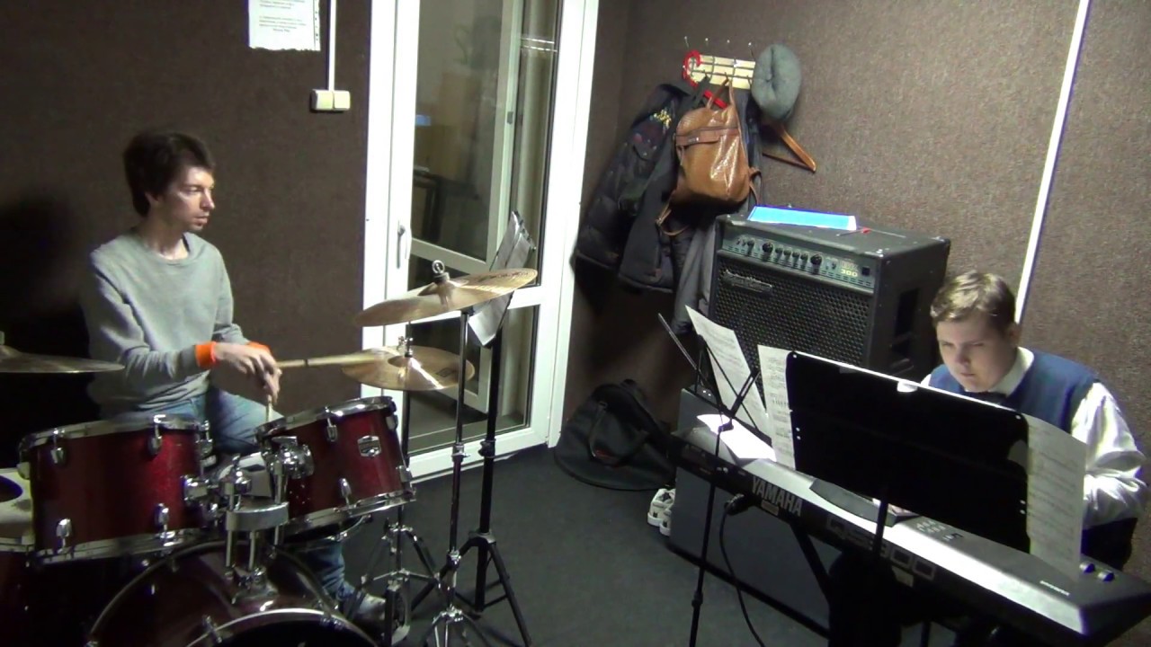 Coldplay Yellow (drum/piano cover)-My 1st Jam Session