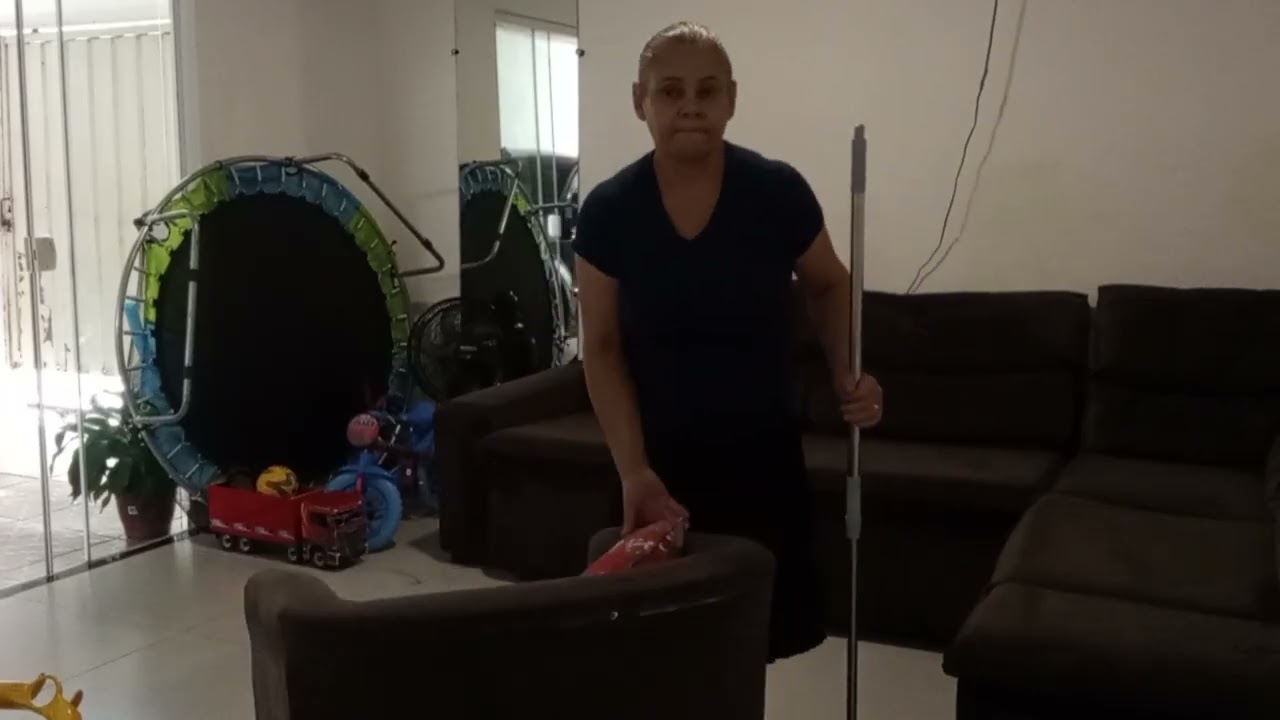 LIMPEZA  DA  SALA 🧹😊