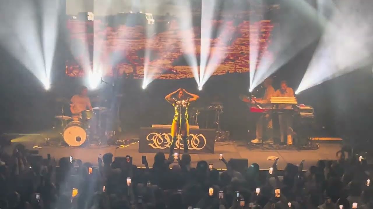 Tove Lo - No One Dies From Love Live at Roundhouse Sydney 25 July 2023 Dirt Femme Tour