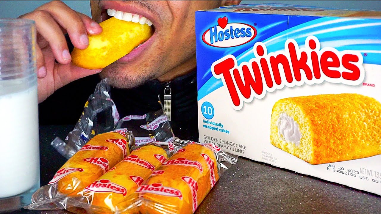 TWINKIES WITH MILK MUKBANG BIG BITES EATING CHEWY NO TALKING JERRY CANDY TREATS CHALLENGE