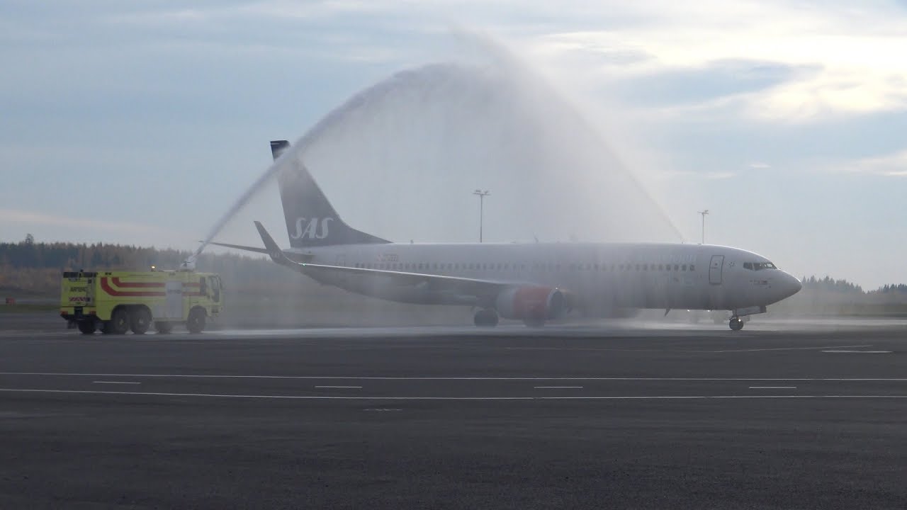 Scandinavian Airlines Boeing 737-800 LN-RGH at Tampere-Pirkkala