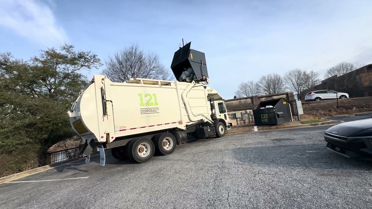 121 Disposal Mack MRU EZ Pack front loader garbage truck dumping downtown trash 