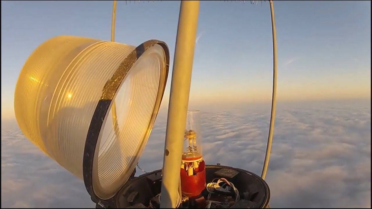 Troca de lâmpada em uma TORRE 1999ft