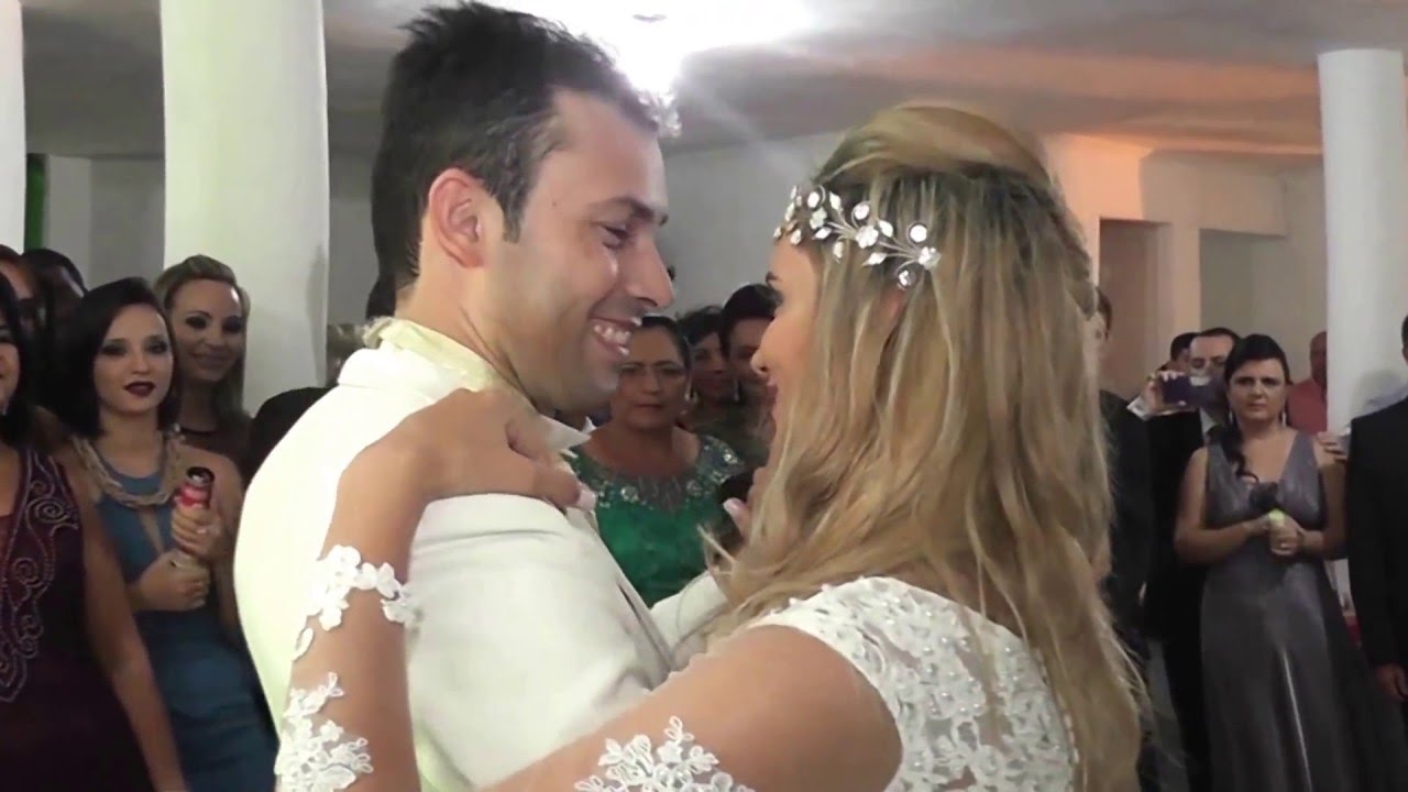 A melhor dança de noivos do ano!!!