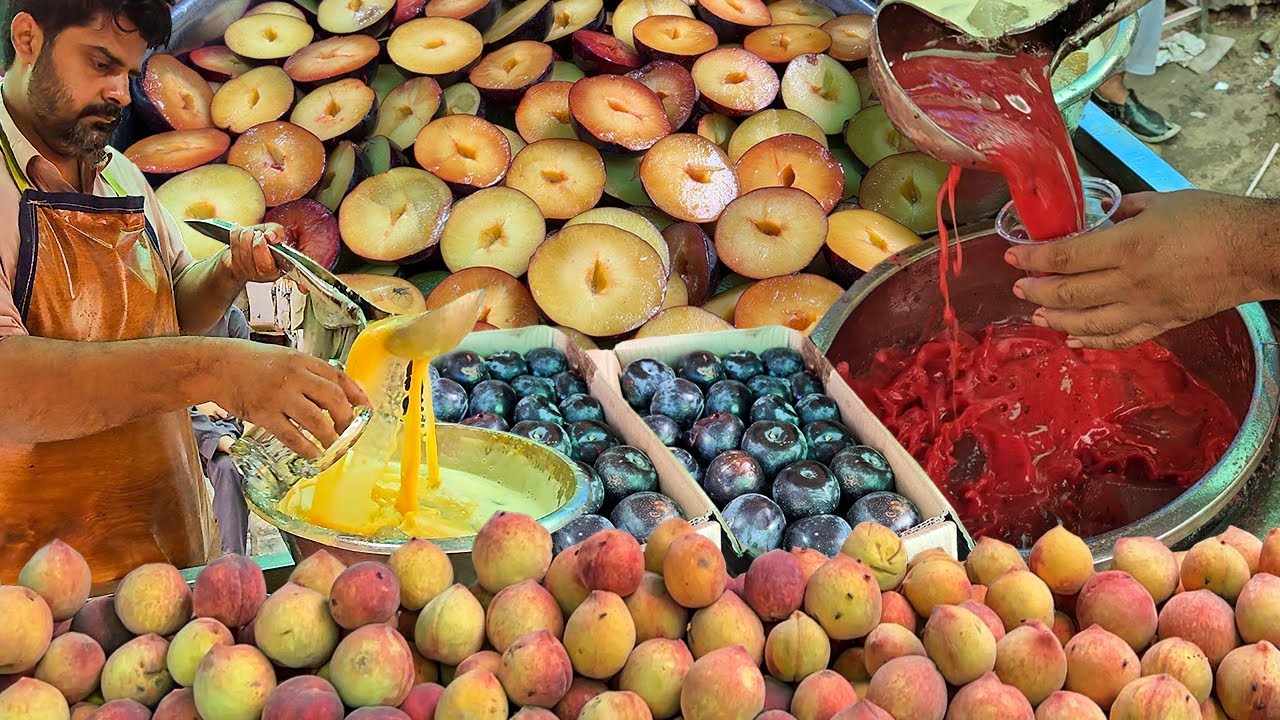 ROADSIDE REFRESHING FRESH JUICE | PEACH & PLUM SHAKE | STREET DRINK KARACHI | RASHIDA HUSSAIN