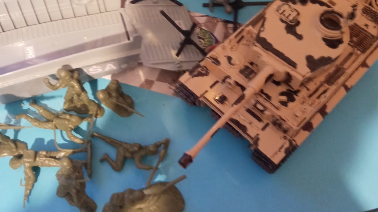 WWII stop motion film tiger convoy