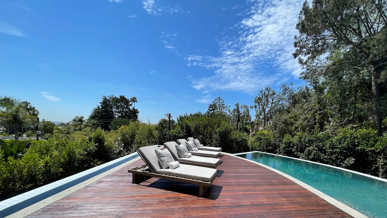 I Toured toured this $8,750,000 Beverly Hills home today.