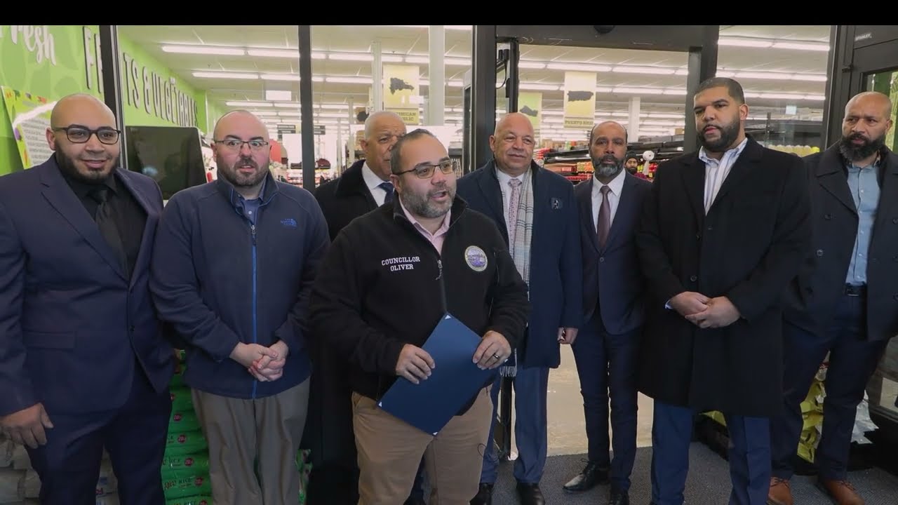 Grand Opening Vicente's Supermarket in New Bedford