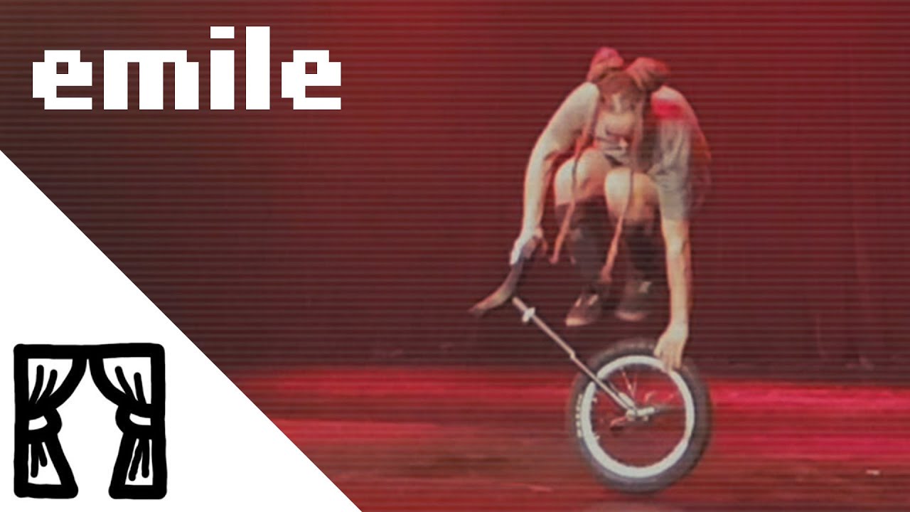TREIZE  (Unicycle Show)