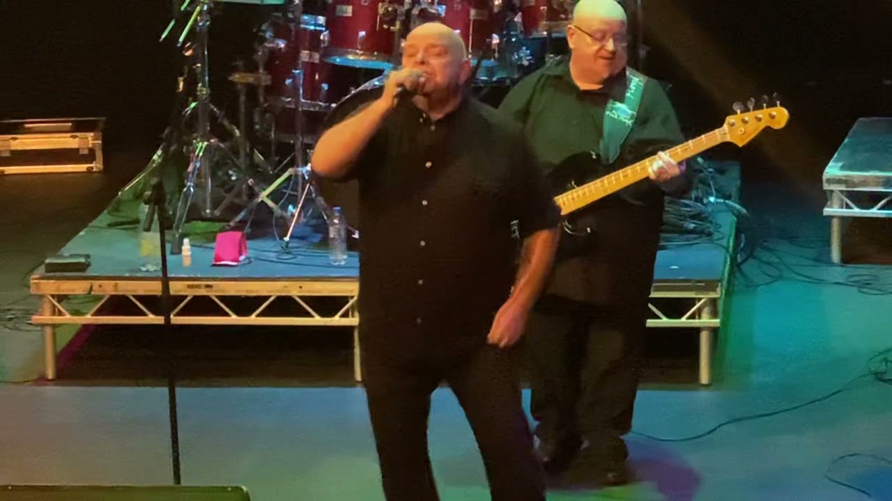 Scottish Pink Floyd Aberdeen 24.10.21 clip comfortably numb