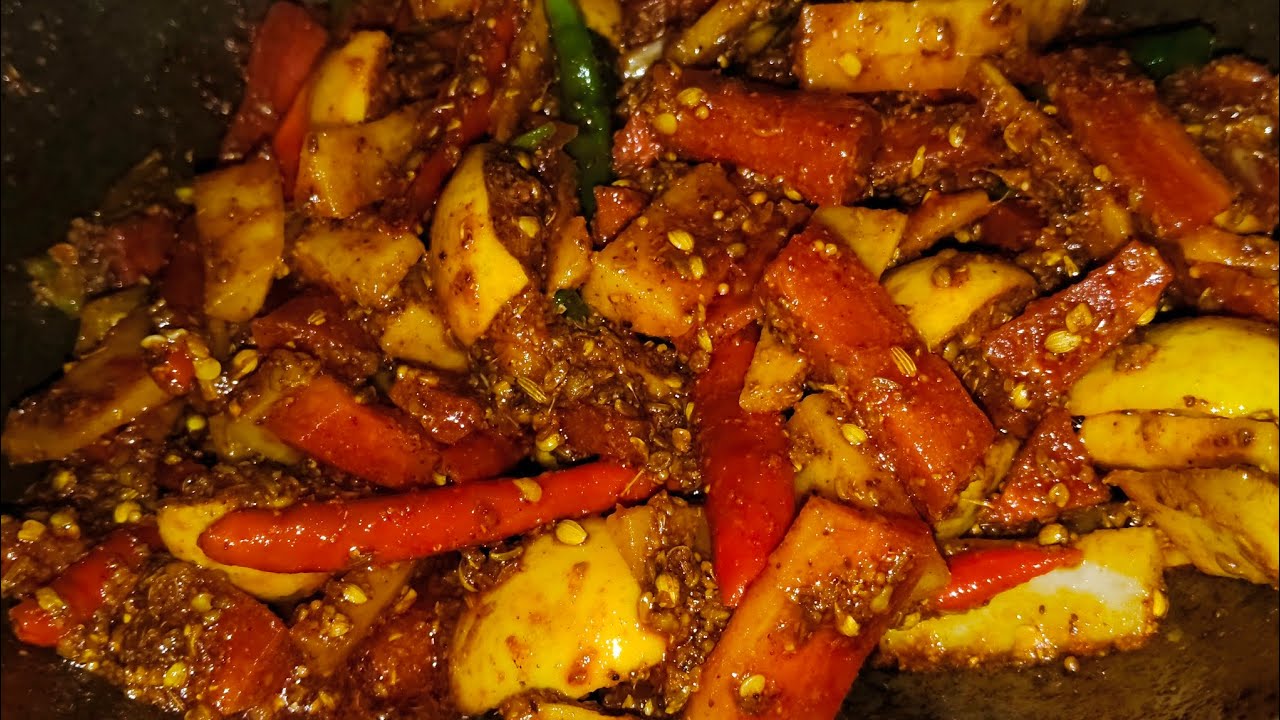 Is tarike se banae instant chatpata aachar bhut he tasty 😋🤤
