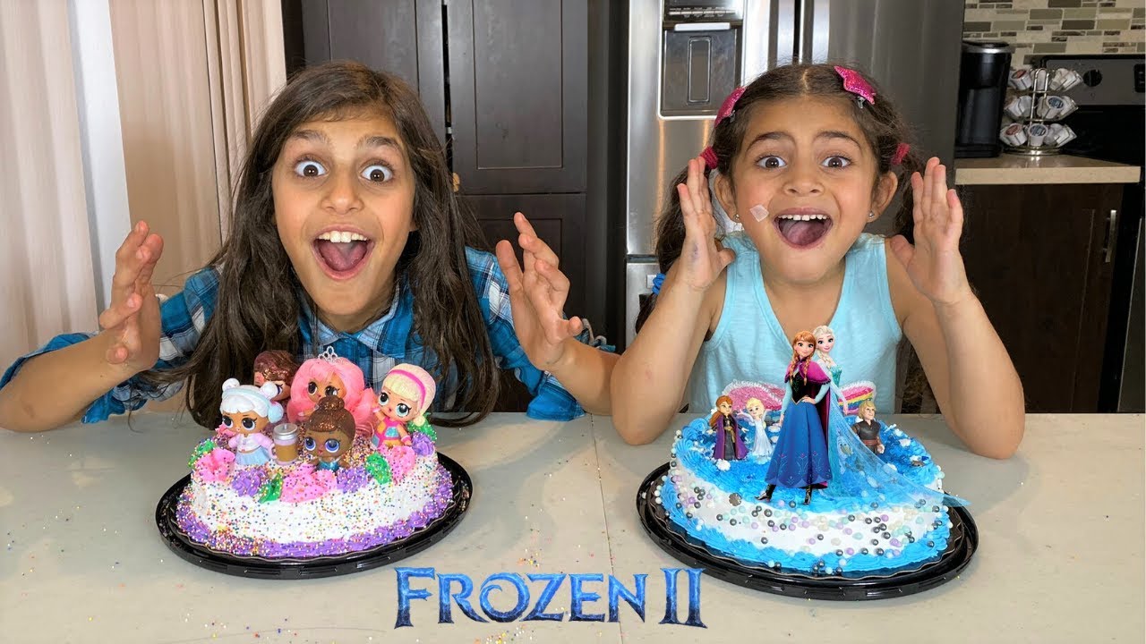 FROZEN 2  Birthday party Cake with Disney Princess Elsa, Anna, and Olaf Toys