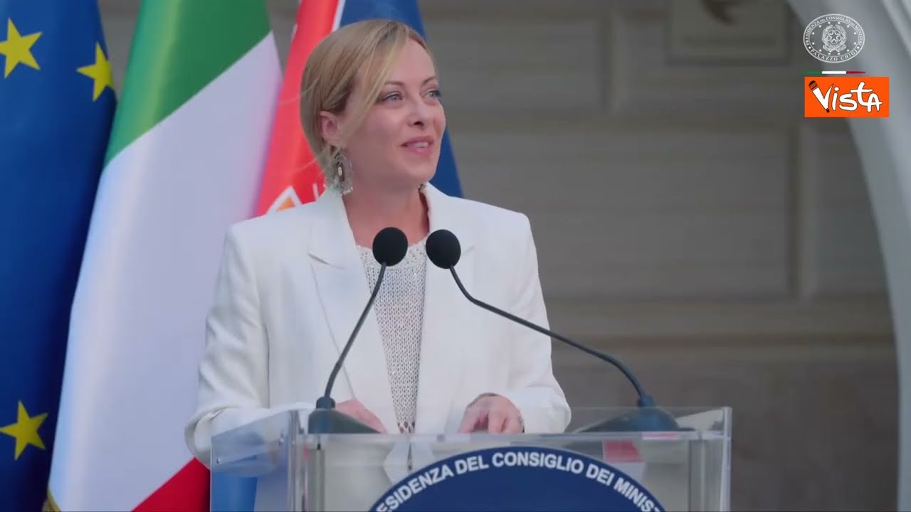 Giorgia Meloni al giuramento dei nuovi agenti dell'Intelligence italiana - L'INTERA cerimonia