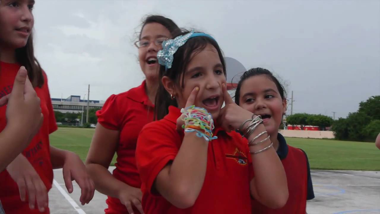 Inspiring Real Change: FIU students in Sweetwater