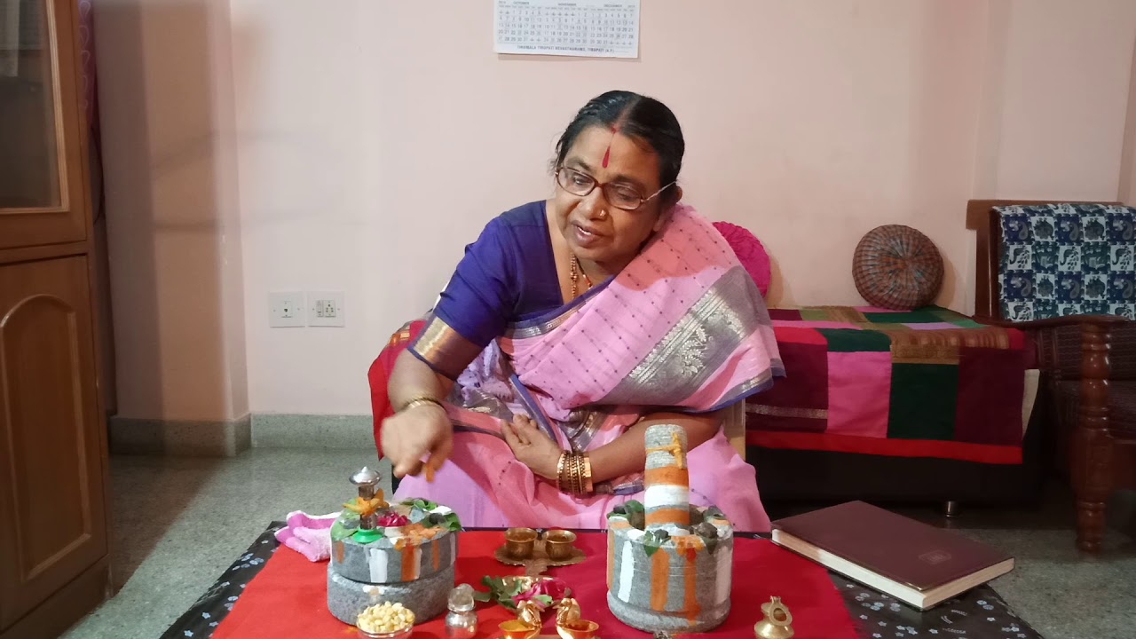 ಮದುವೆ ಮನೆಗಳಲ್ಲಿ ದೇವರ ಸಮಾರಾಧನೆಯ ದಿವಸ ಒರಳು ಕಲ್ಲಿನ ಪೂಜೆಯ ಸಂಭ್ರಮ by Shobha Kulkarni