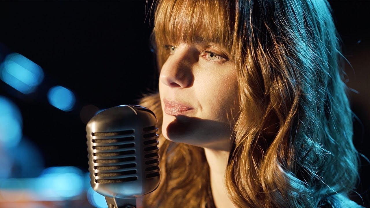 UN DOMINGO EN SANTIAGO - Josefina Montané Cover 