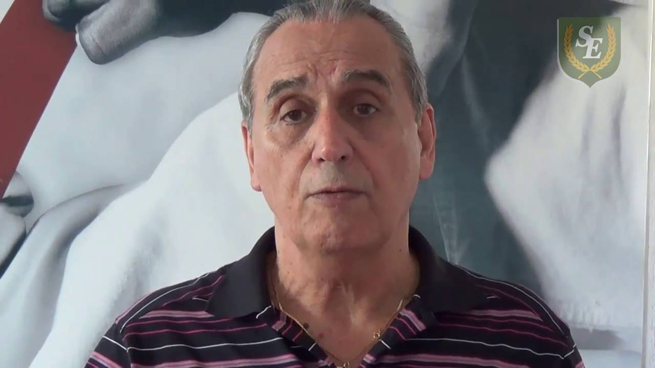 Nelinho lembra morte de Roberto Batata na conquista da Libertadores de 1976 pelo Cruzeiro