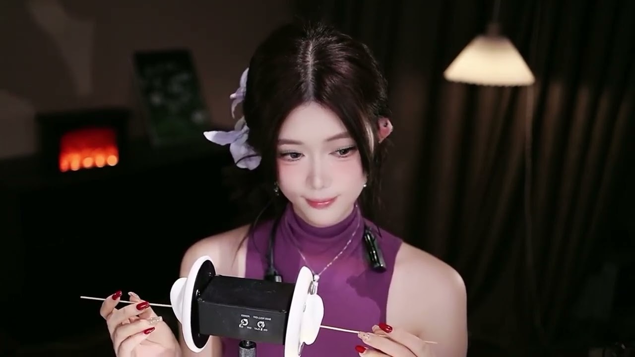 ASMR ear cleaning Lets you relax and sleep