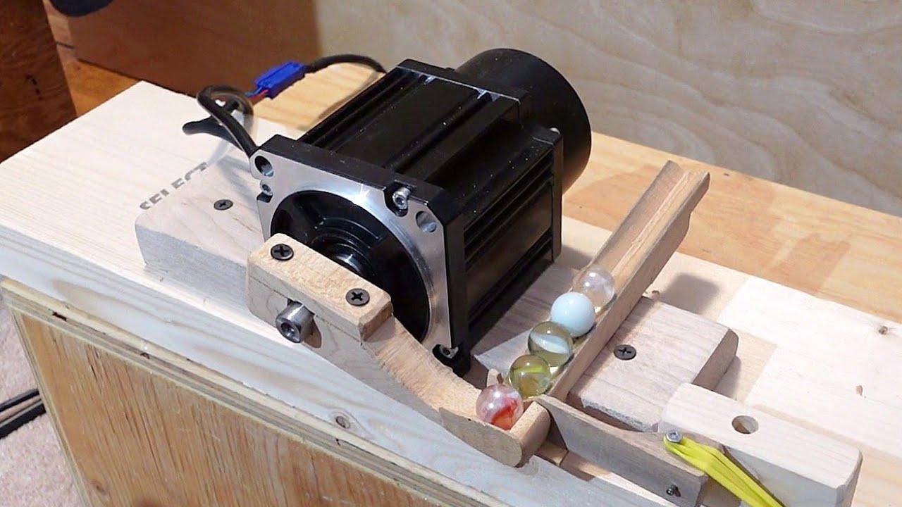 Industrial servo marble catapult