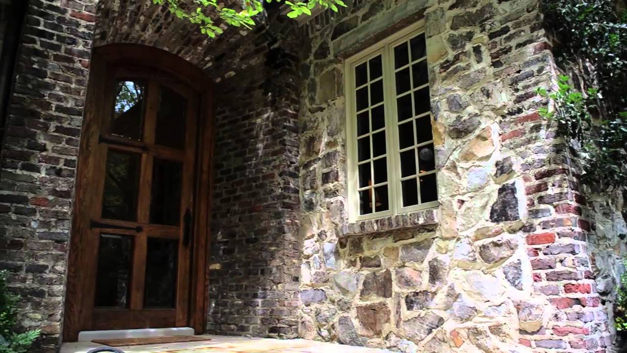 Video tour of 2 SHADY LANE in Mountain Brook Alabama 35213