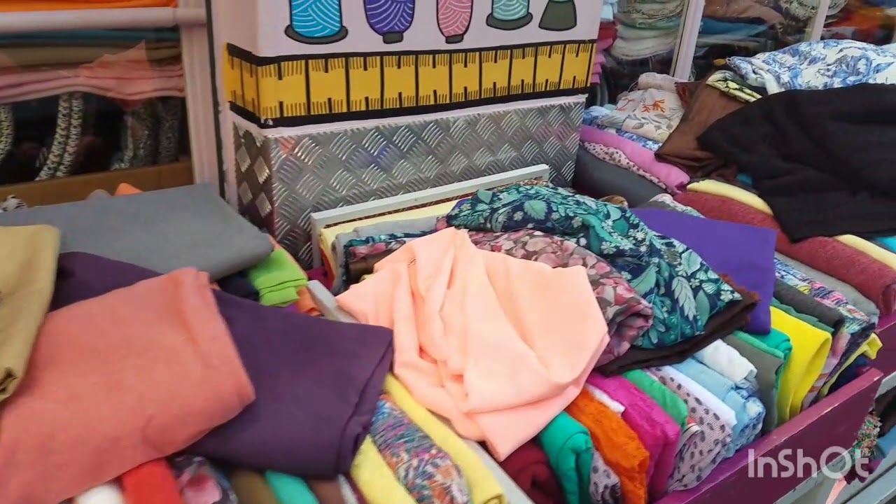 Bons plans  au marché des tissus à Paris