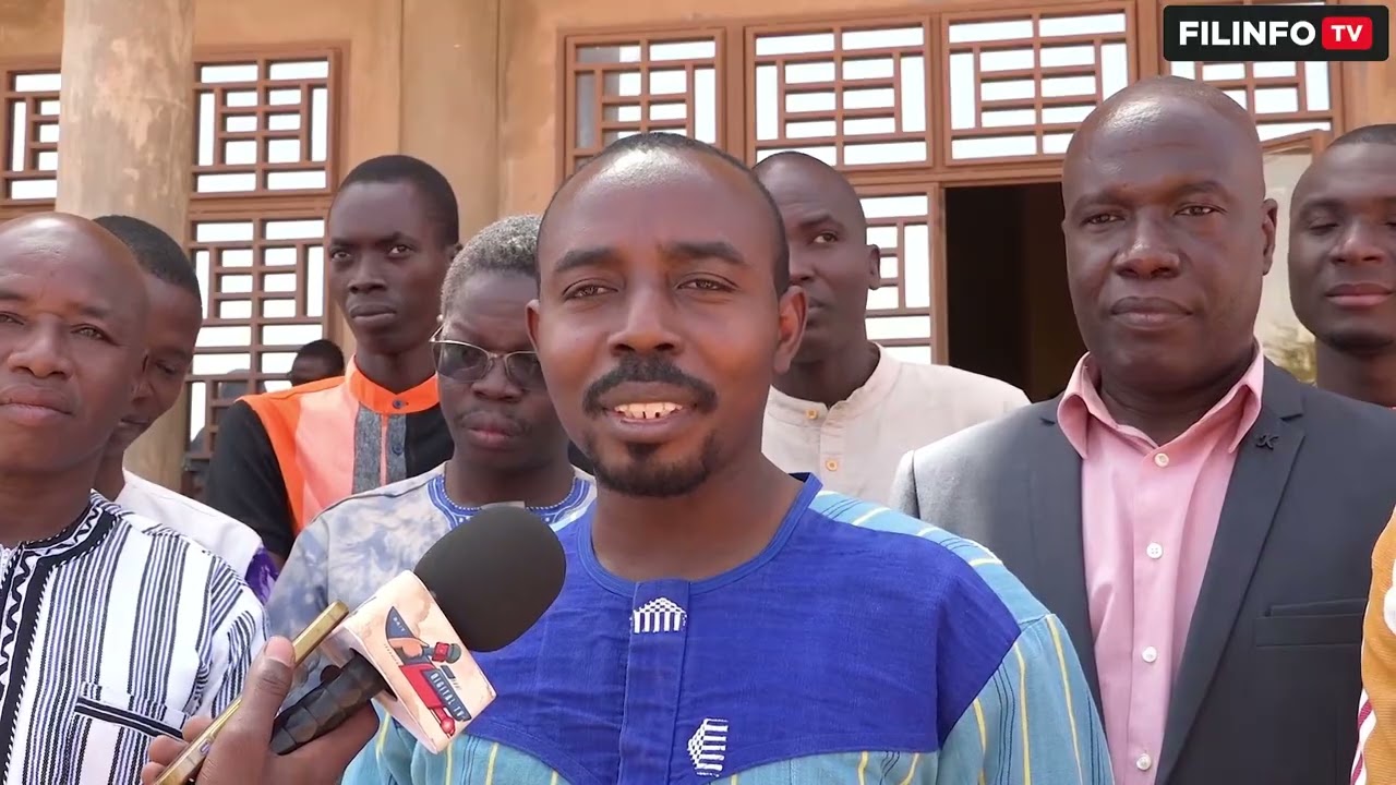 🔻| UNZ : le Pr Mahamadou Lamine Ouédraogo dédicace son ouvrage « Kémiotique »