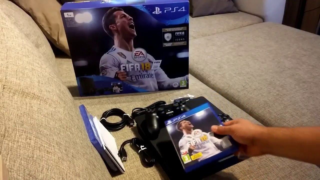 Unboxing before Christmas: PS4 FIFA 18