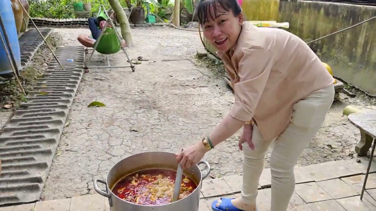Hồng Phượng với tôi tôi cháu bé gạo/ ngày mừng 7/ tháng chạp/ 2025/