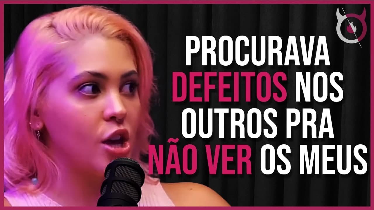 DORA FIGUEIREDO ERA HATER DE INTERNET | Cortes do Prosa Guiada