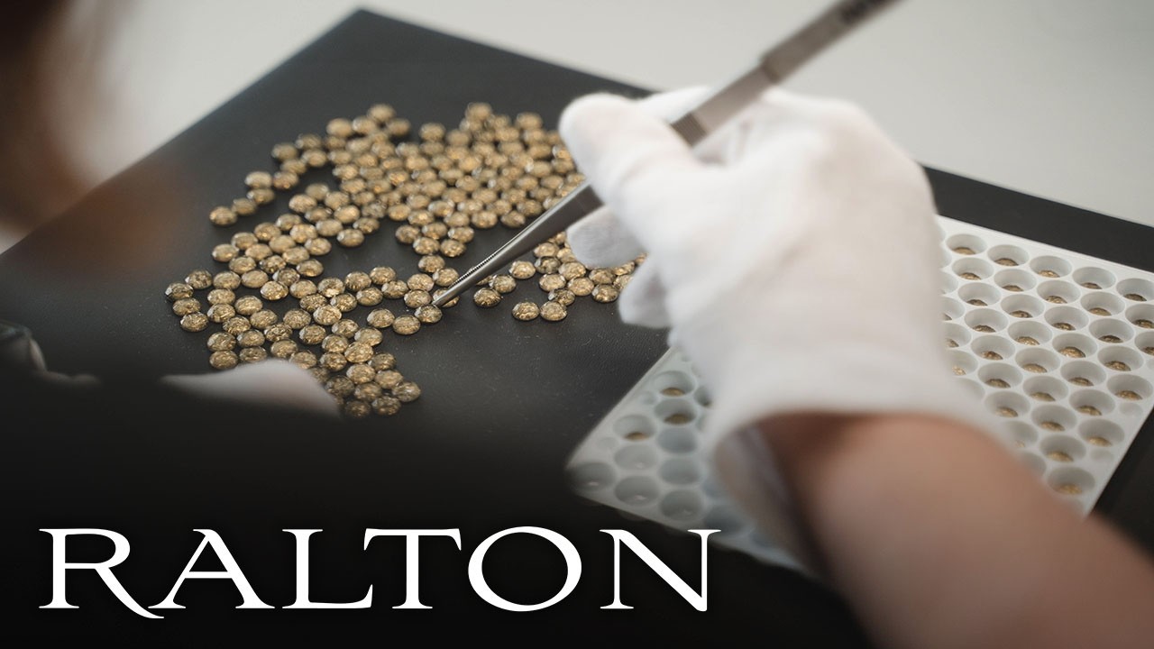 RALTON | Czech Hand-made Glass Jewelry Stones