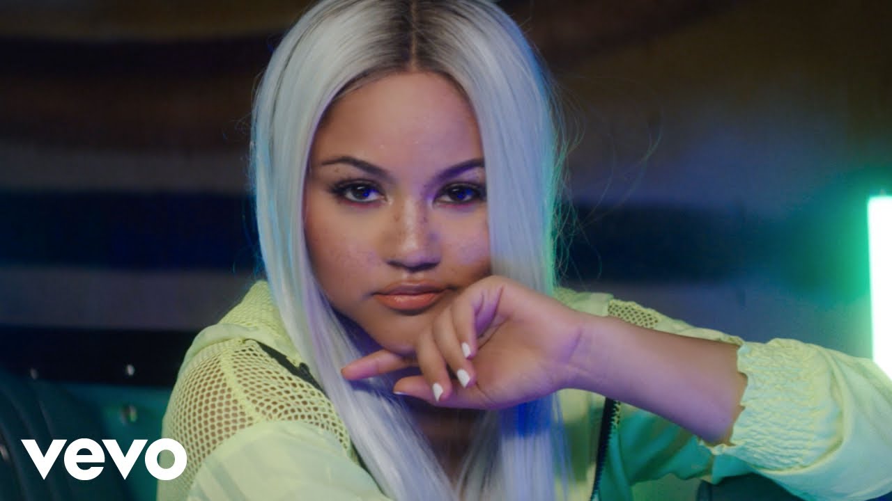 Kat DeLuna - 