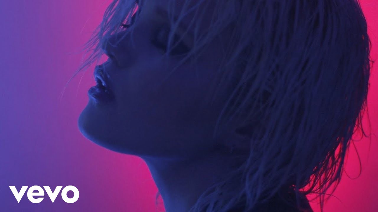 Sky Ferreira - You're Not The One