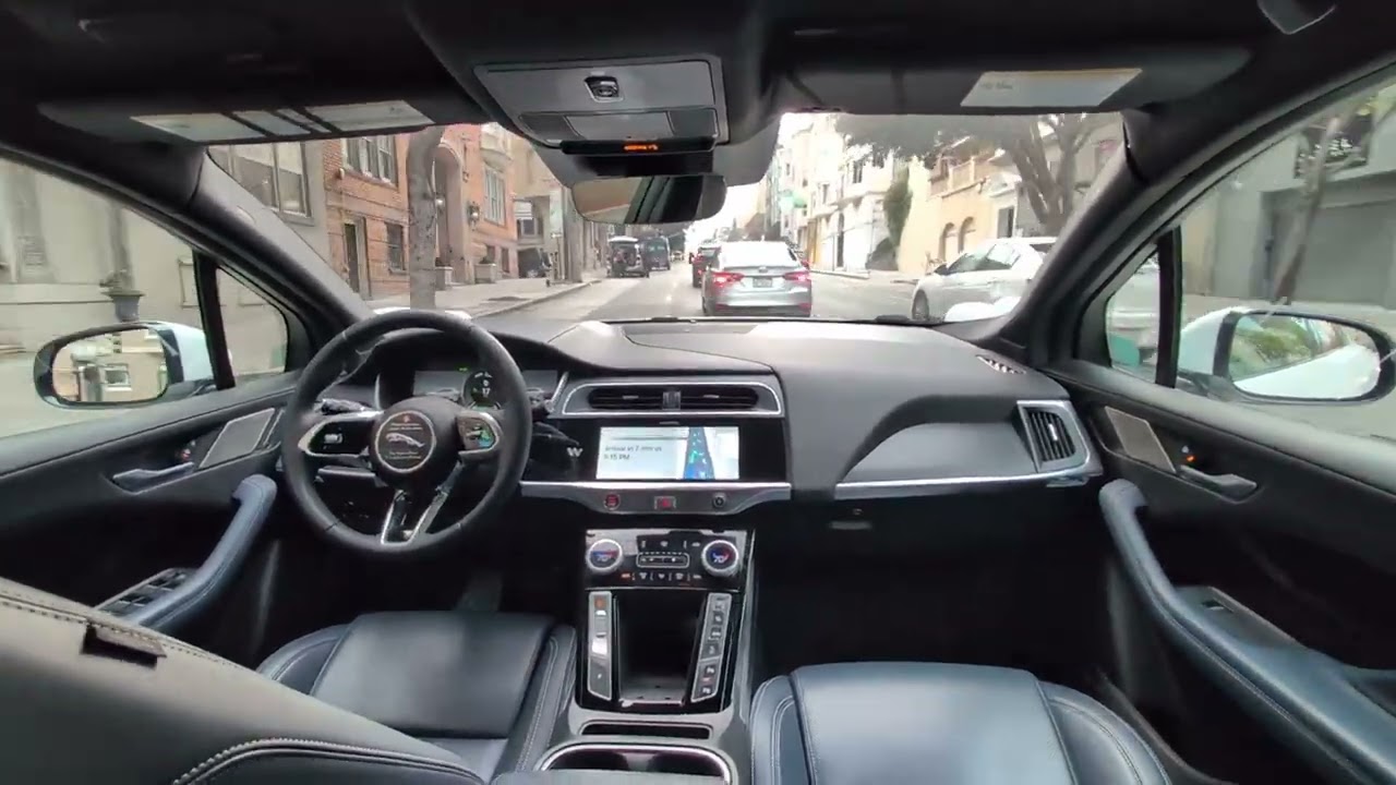 Kolm isejuhtivat taksot San Franciscos: Waymo, Zoox ja Tesla