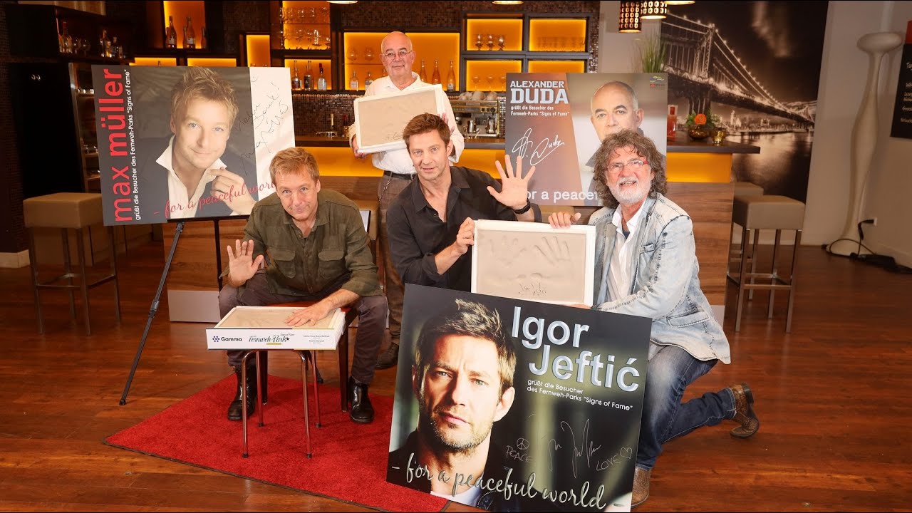 STARS Die Rosenheim Cops   Alexander Duda, Igor Jeftic und Max Müller   im Signs of Fame des Fernweh