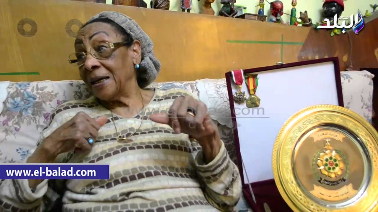 ..اول ضابطة بالجيش المصرى :قابلت الملك فاروق اكثر من مرة وكان لطيفا معنا