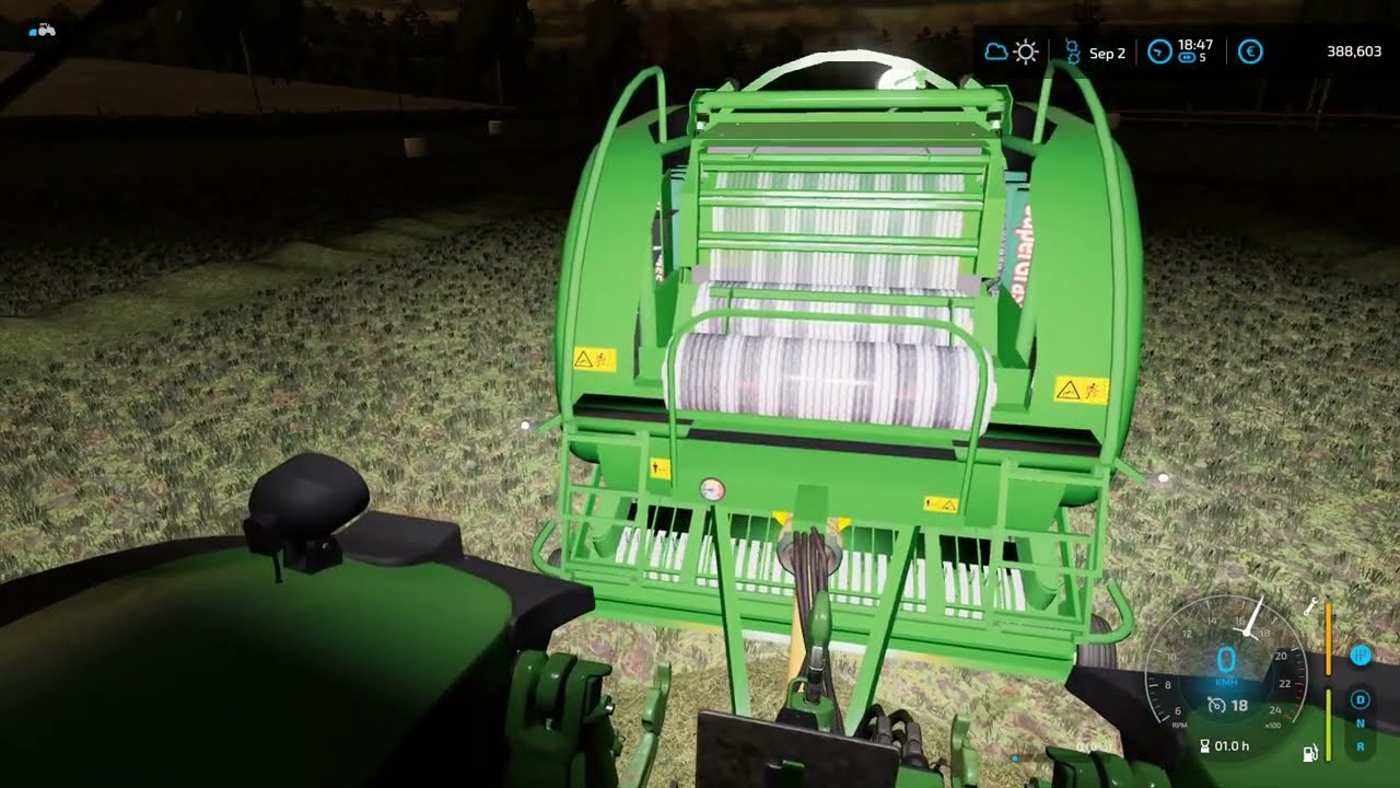 pressar med 7830 jd och McHale(fs22)