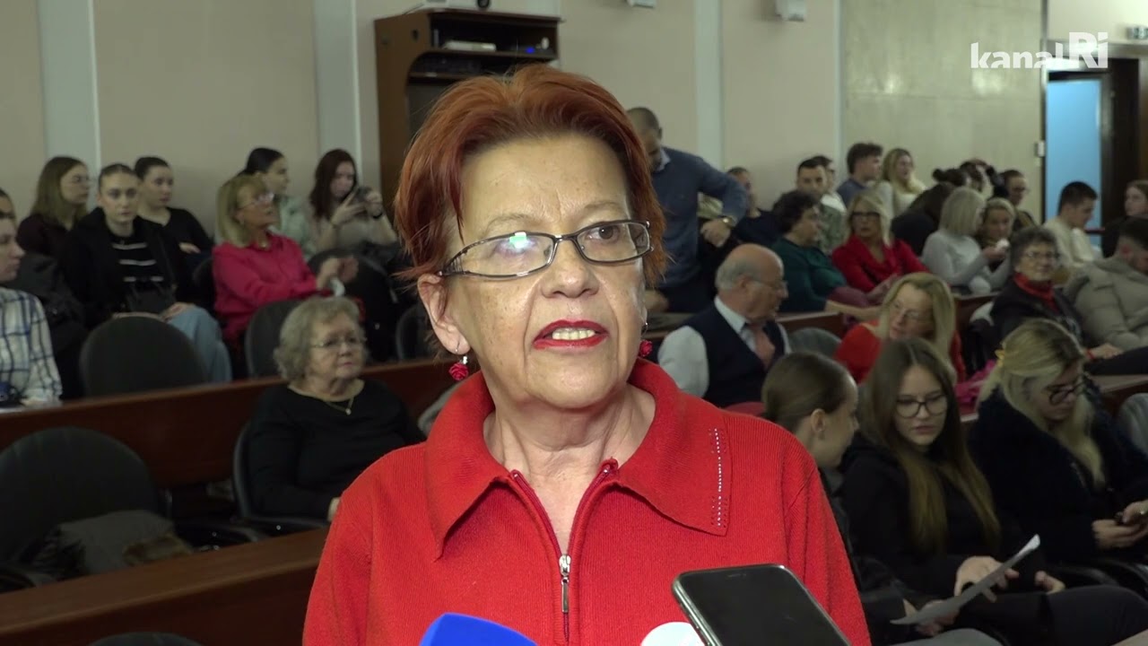 U Rijeci obilježen Dan crvenih haljina